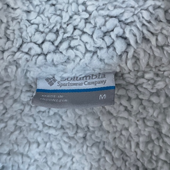 Columbia Soft Gray Sherpa Fleece Jacket - Picture 2 of 10
